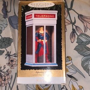 ☆ 1995 Hallmark Keepsake "Light and Motion" Superman ornament
